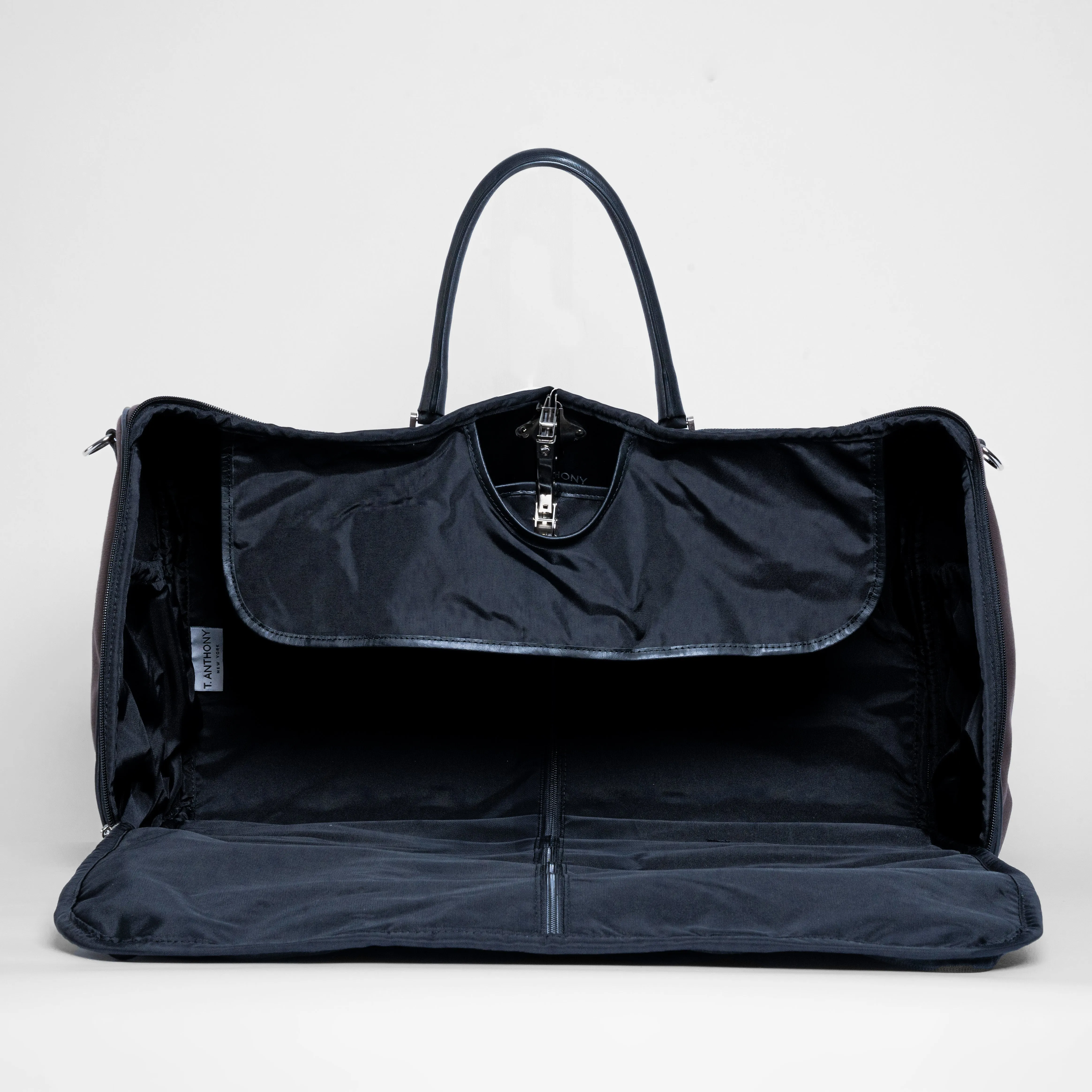 GARMENT DUFFLE
