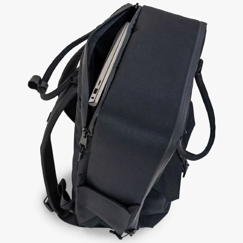 Langly Sierra Camera Backpack - Black